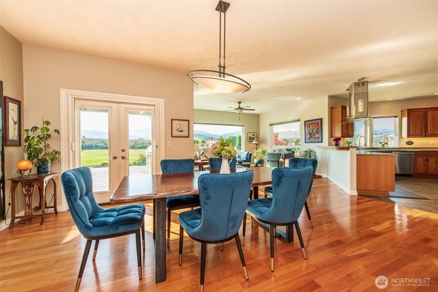 920 N Gierin Creek Lane, Sequim, WA 98382