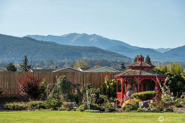 920 N Gierin Creek Lane, Sequim, WA 98382