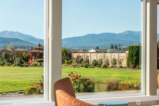 920 N Gierin Creek Lane, Sequim, WA 98382