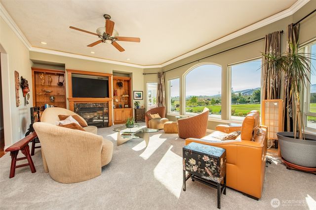 920 N Gierin Creek Lane, Sequim, WA 98382