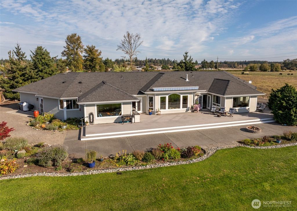 920 N Gierin Creek Lane, Sequim, WA 98382