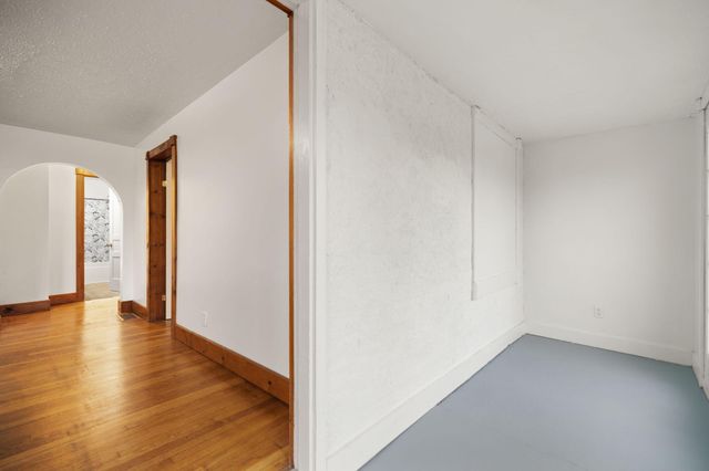 2435 N Laurel Road, London, KY 40741