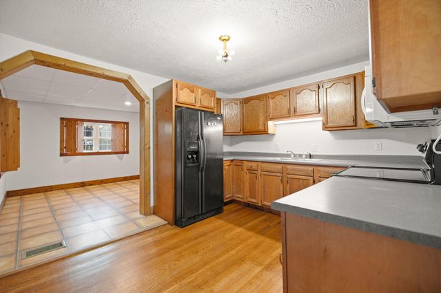 2435 N Laurel Road, London, KY 40741