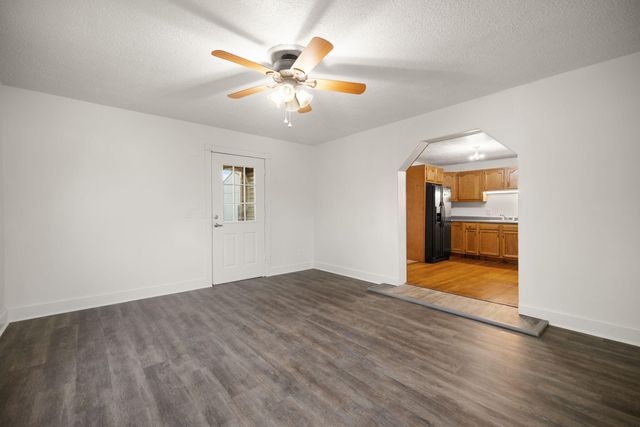 2435 N Laurel Road, London, KY 40741