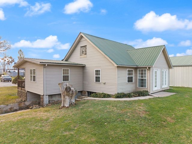 2435 N Laurel Road, London, KY 40741