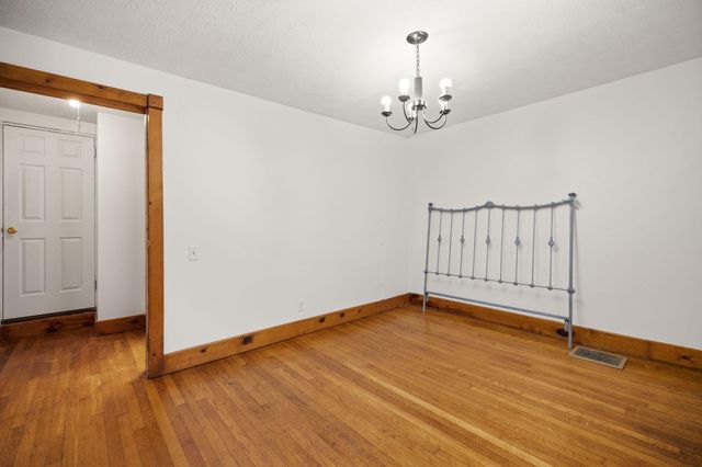 2435 N Laurel Road, London, KY 40741