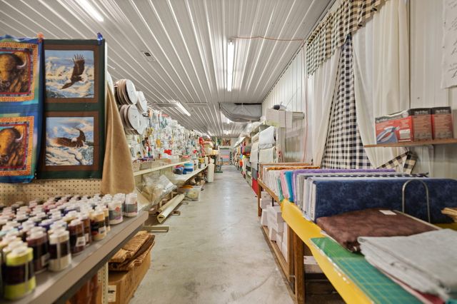 2435 N Laurel Road, London, KY 40741