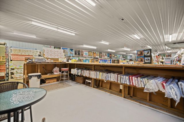 2435 N Laurel Road, London, KY 40741