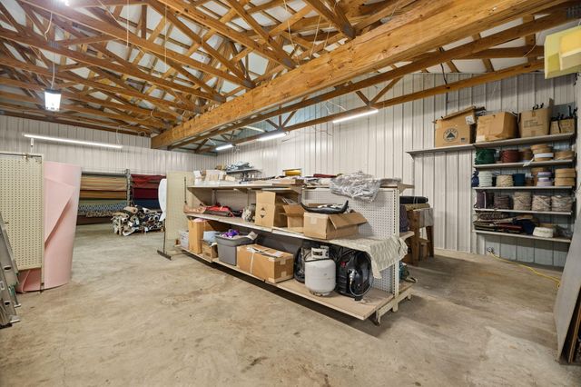 2435 N Laurel Road, London, KY 40741