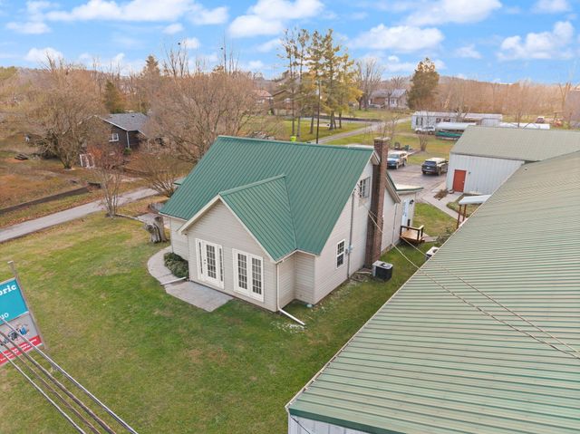 2435 N Laurel Road, London, KY 40741