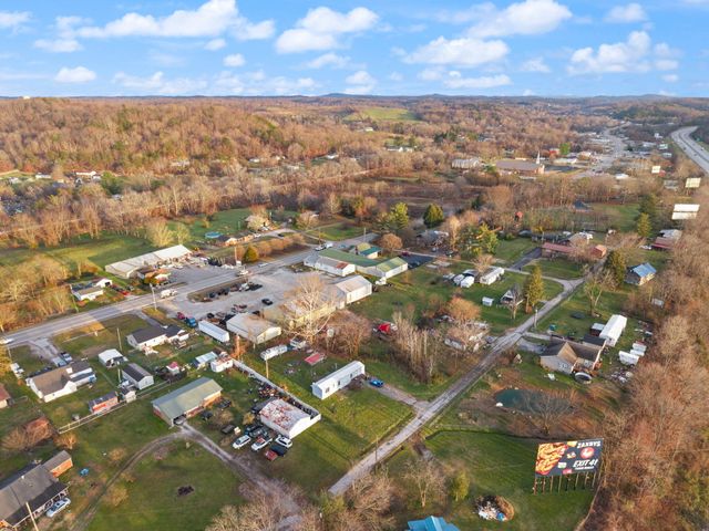 2435 N Laurel Road, London, KY 40741