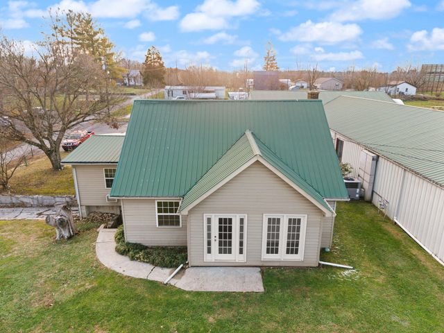 2435 N Laurel Road, London, KY 40741