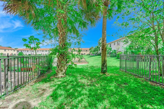 5271 Ashley River Road, West Palm Beach, FL 33417