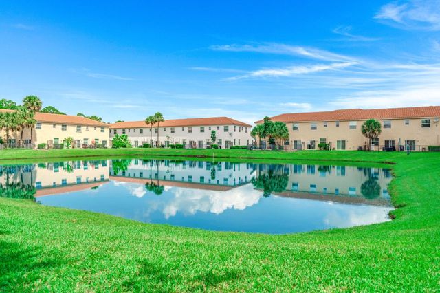 5271 Ashley River Road, West Palm Beach, FL 33417