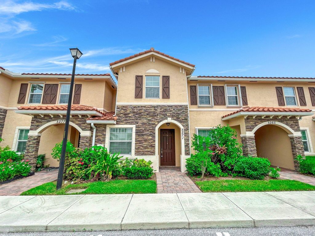 5271 Ashley River Road, West Palm Beach, FL 33417