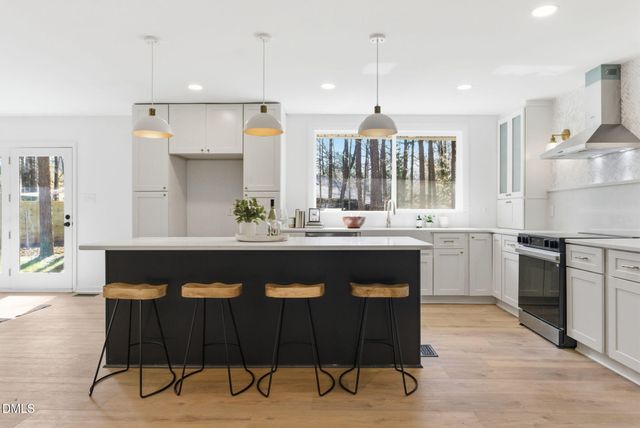 7 Cates Court, Hillsborough, NC 27278