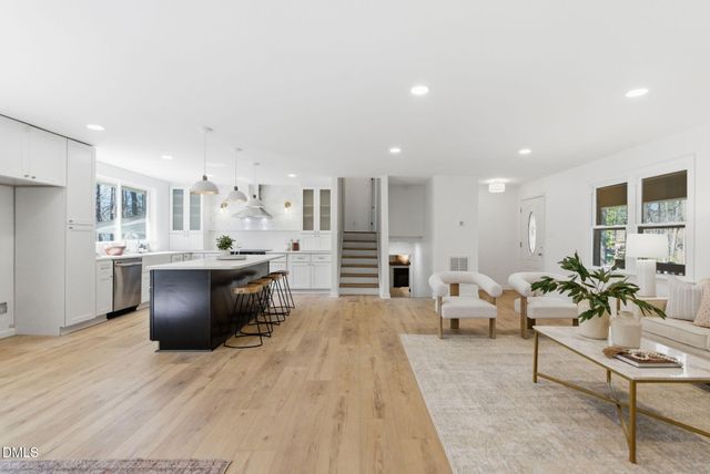 7 Cates Court, Hillsborough, NC 27278