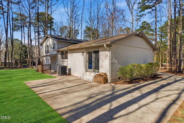 7 Cates Court, Hillsborough, NC 27278