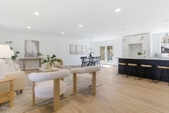 7 Cates Court, Hillsborough, NC 27278