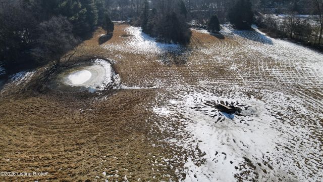 215 Meade Springs Rd, Brandenburg, KY 40108