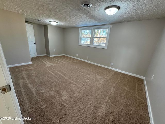 215 Meade Springs Rd, Brandenburg, KY 40108