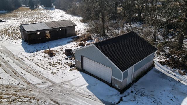 215 Meade Springs Rd, Brandenburg, KY 40108