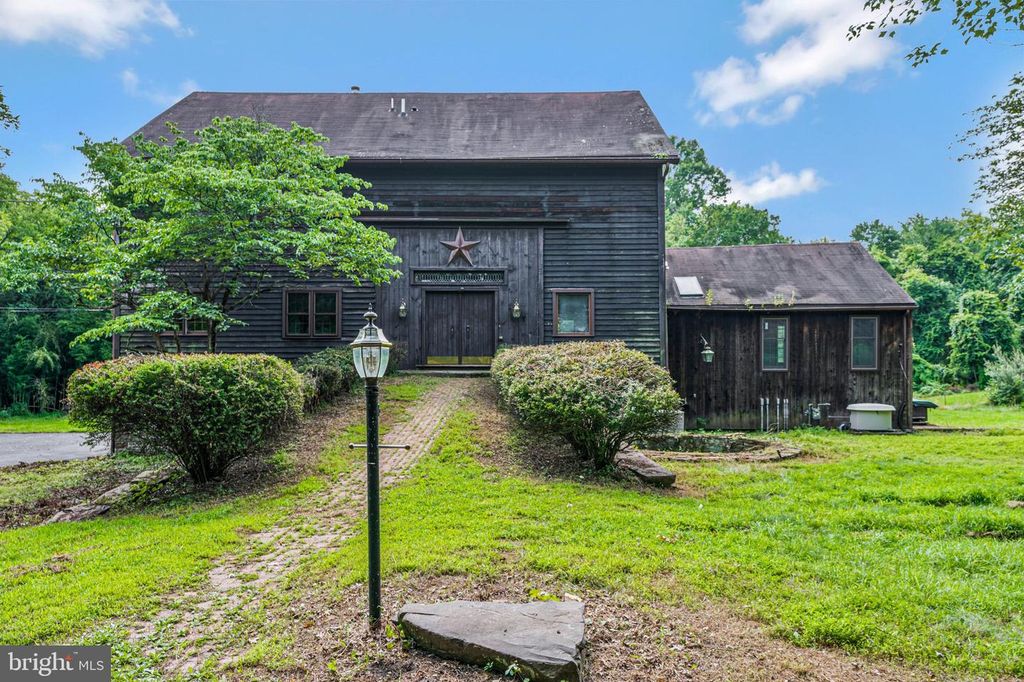 1570 HARBOURTON ROCKTOWN RD, HOPEWELL, NJ 08530 — exterior
