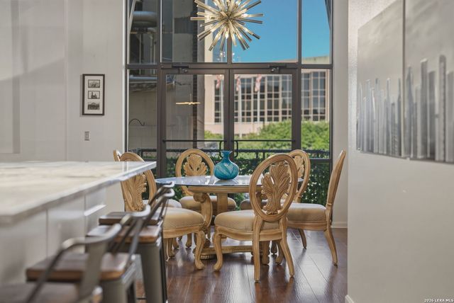 214 E Travis St Apt 205, San Antonio, TX 78205