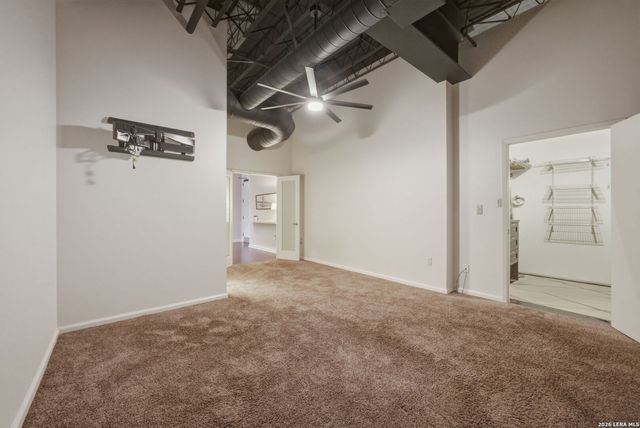 214 E Travis St Apt 205, San Antonio, TX 78205