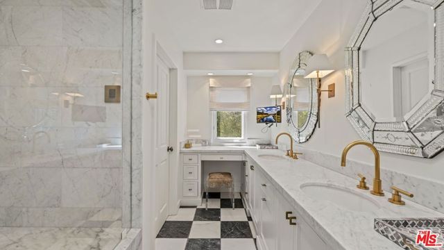 11662 Duque Drive, Studio City, CA 91604