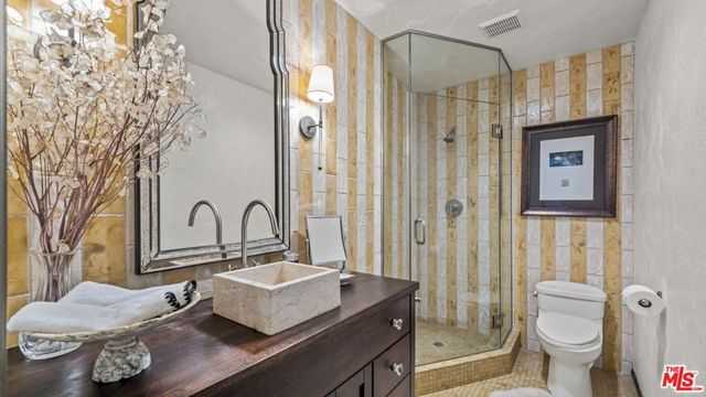 11662 Duque Drive, Studio City, CA 91604