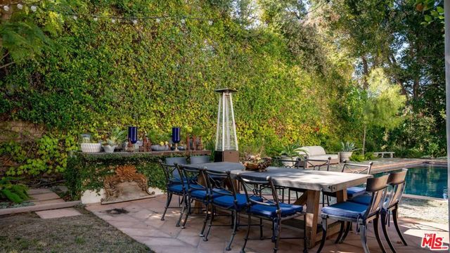 11662 Duque Drive, Studio City, CA 91604