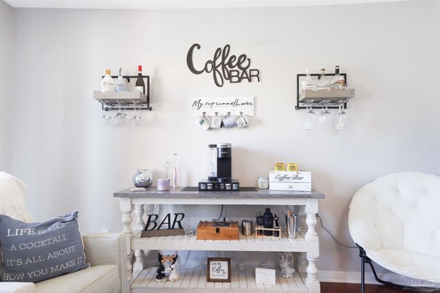 1105 Freeboard Blvd, Pensacola, FL 32507