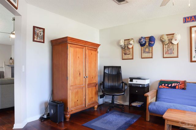 1105 Freeboard Blvd, Pensacola, FL 32507