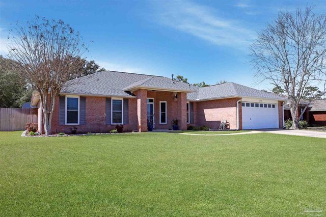 1105 Freeboard Blvd, Pensacola, FL 32507