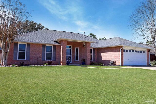 1105 Freeboard Blvd, Pensacola, FL 32507