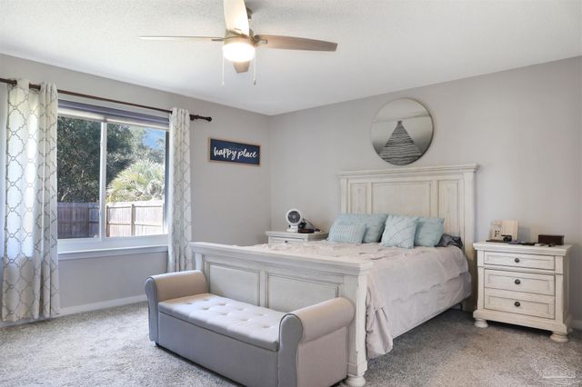 1105 Freeboard Blvd, Pensacola, FL 32507