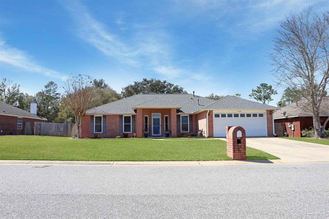 1105 Freeboard Blvd, Pensacola, FL 32507