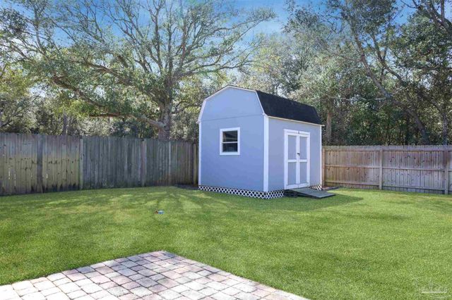 1105 Freeboard Blvd, Pensacola, FL 32507