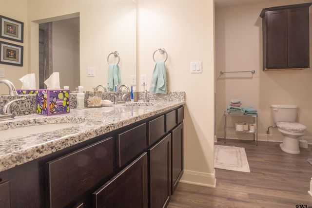 6030 Hamilton Meadows Way, Tyler, TX 75703