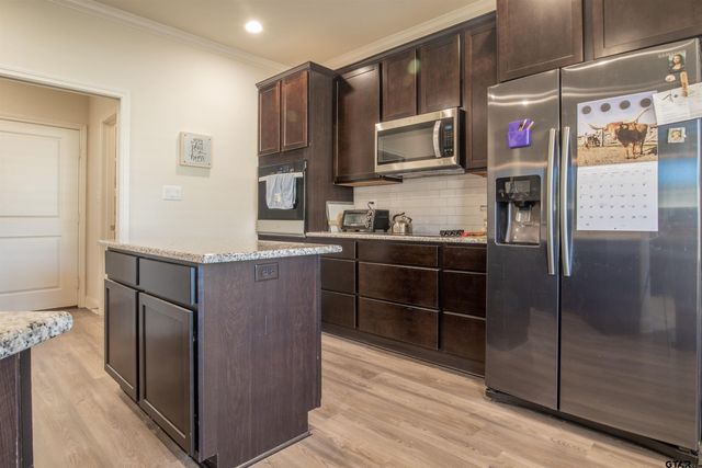 6030 Hamilton Meadows Way, Tyler, TX 75703