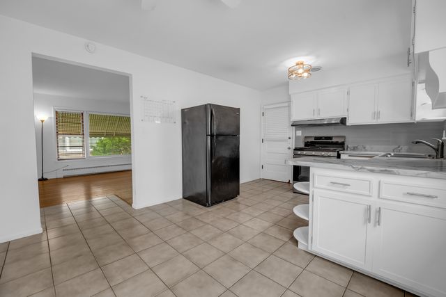 2743 N 72nd Court 1E, Elmwood Park, IL 60707