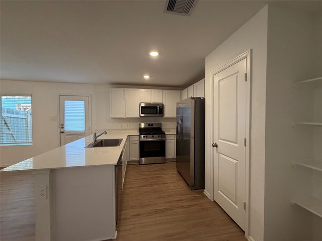 531 Flower Reed Court, Magnolia, TX 77354