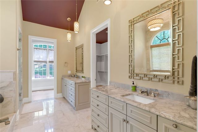 206 Jocassee Point Road, Salem, SC 29676