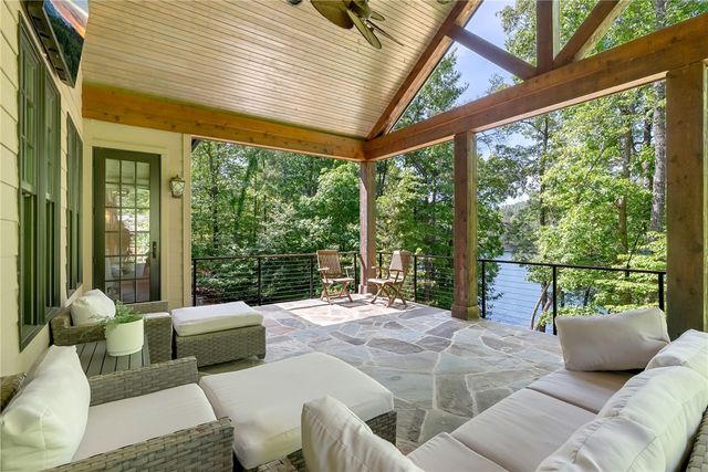 206 Jocassee Point Road, Salem, SC 29676