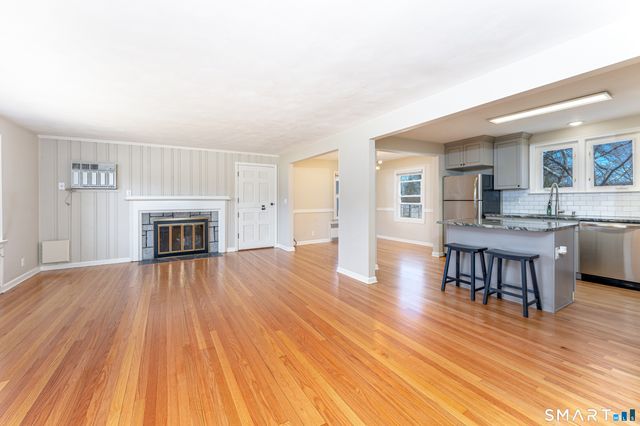 233 Unionville Avenue, Plainville, CT 06062