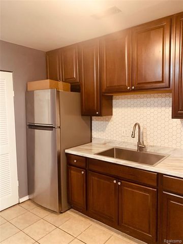 22751 Rosewood Street, Oak Park, MI 48237