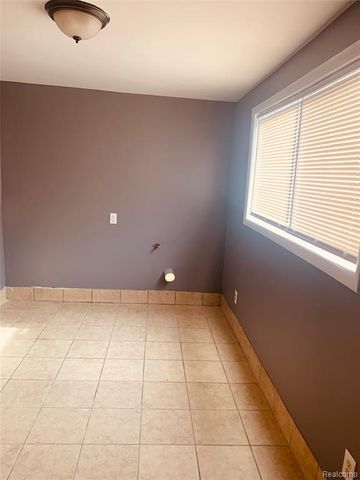 22751 Rosewood Street, Oak Park, MI 48237