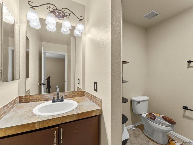 5888 Biscay St B, Denver, CO 80249