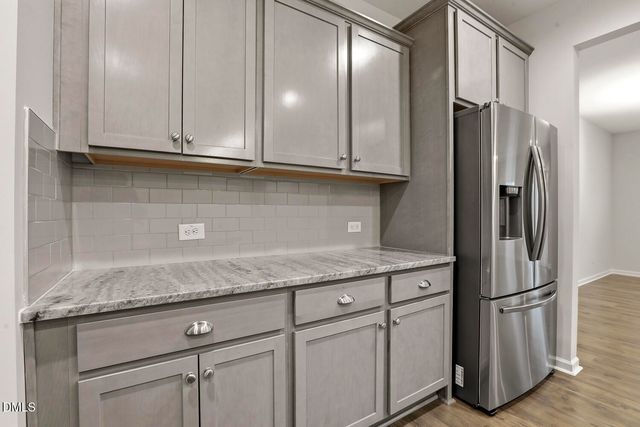 156 Willow Green Drive, Clayton, NC 27527